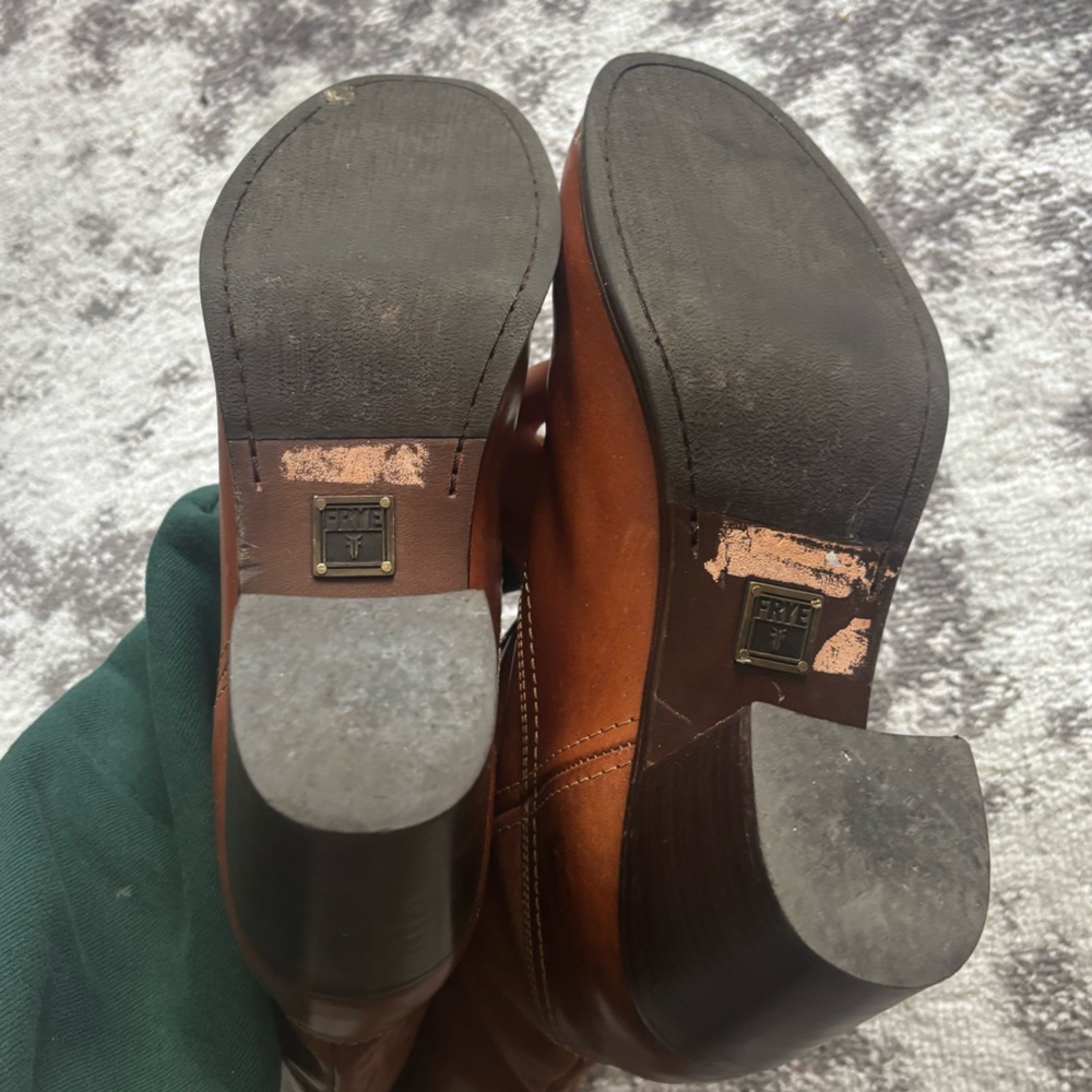 Frye Kendall Pull-On leather boots - Picture 6 of 7